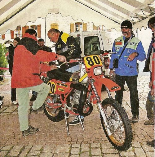 Hé , y a ma CHETRON dans le journal , dans LVM , ENDURO MAG ou MOTO-VERTE !!!!