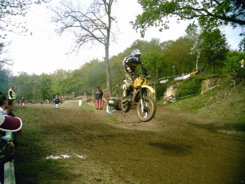 une 490 yz pour la 1ere manche du bretagne 09