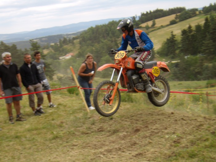3 éme AUROUX ENDURO RETRO fin Juillet 2011 LOZERE