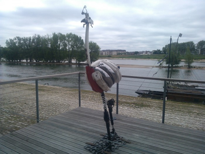INSOLITE...