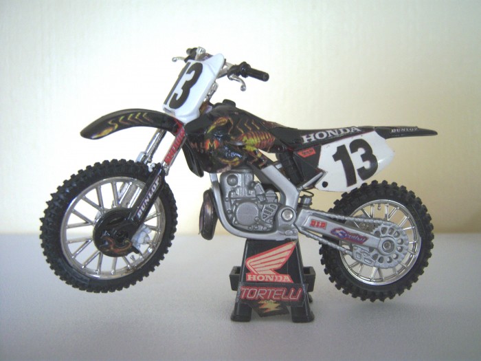 motos vertes miniatures / maquettes