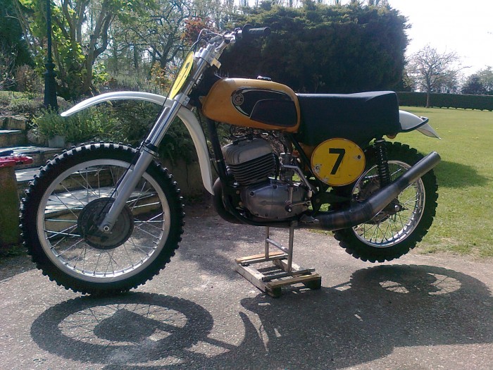 380 CZ 1971 comme neuve