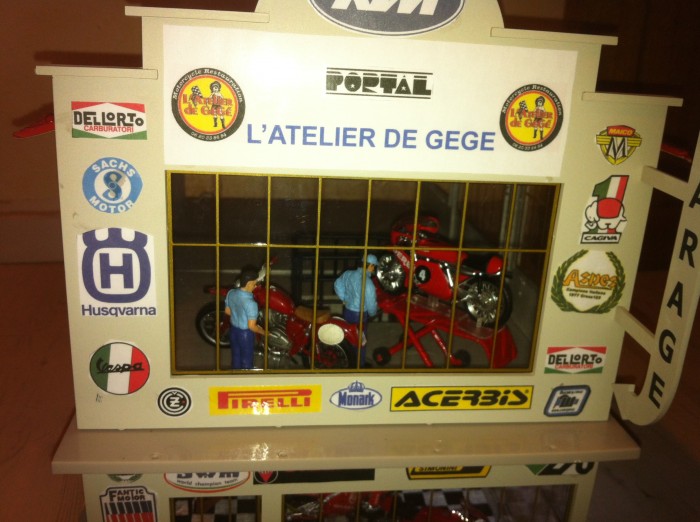 motos vertes miniatures / maquettes
