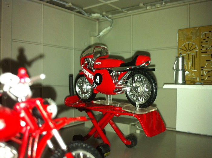 motos vertes miniatures / maquettes