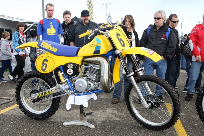 vous dites Suzuki ? désolé connais pas cette marque...