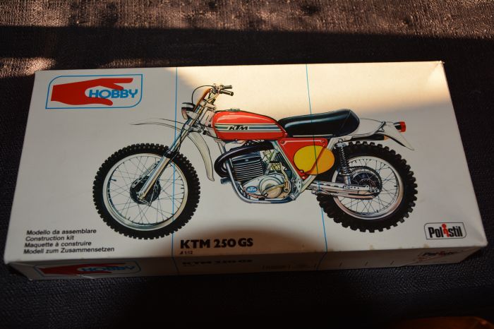 motos vertes miniatures / maquettes