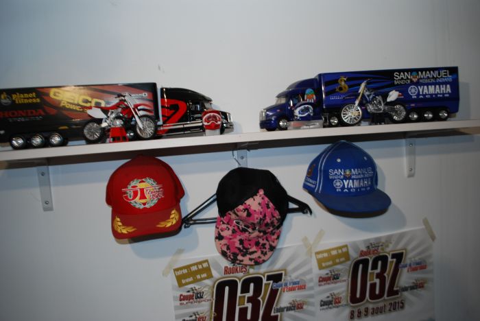 motos vertes miniatures / maquettes