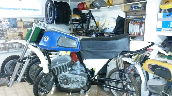 380 CZ 1971 comme neuve