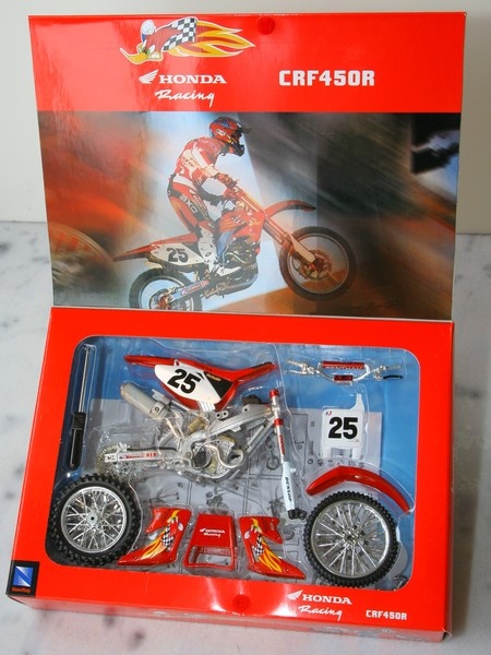 motos vertes miniatures / maquettes