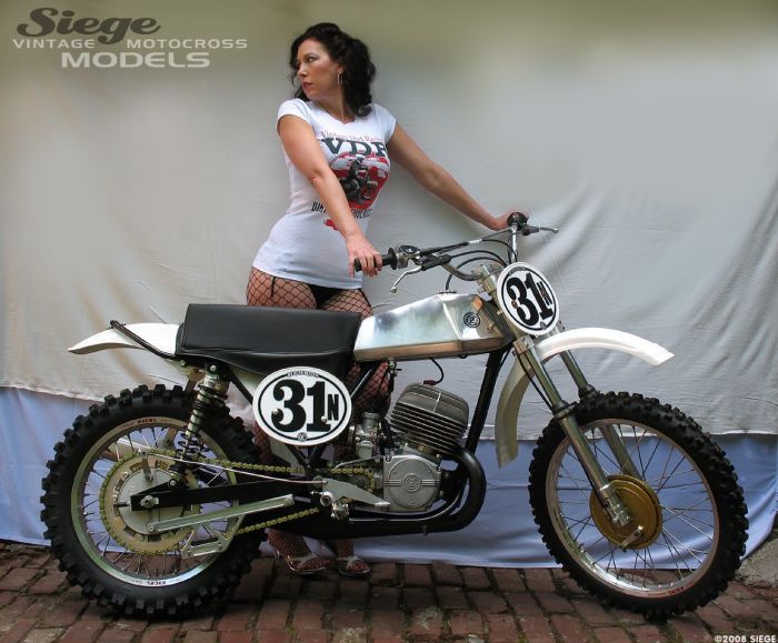380 CZ 1971 comme neuve