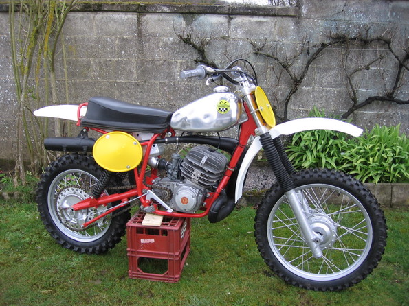 380 CZ 1971 comme neuve
