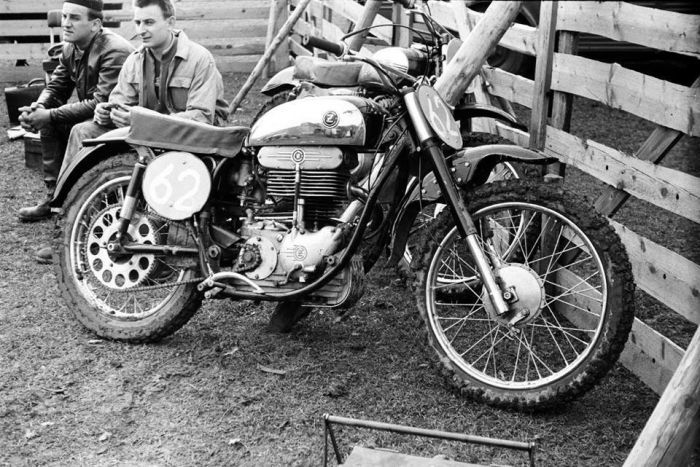 380 CZ 1971 comme neuve