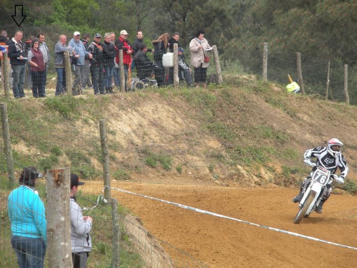 Entrainement Moto-cross MOTOS ANCIENNES sur le terrain de Lesteno 56