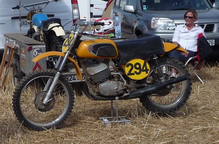 380 CZ 1971 comme neuve