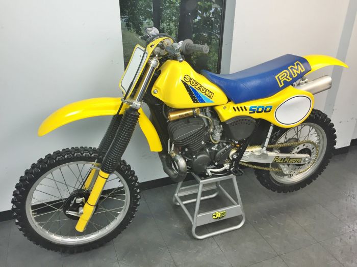 vous dites Suzuki ? désolé connais pas cette marque...