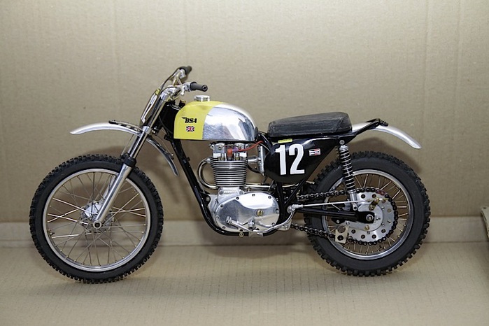 motos vertes miniatures / maquettes