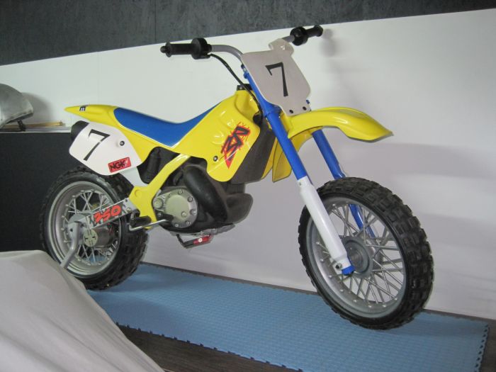 vous dites Suzuki ? désolé connais pas cette marque...