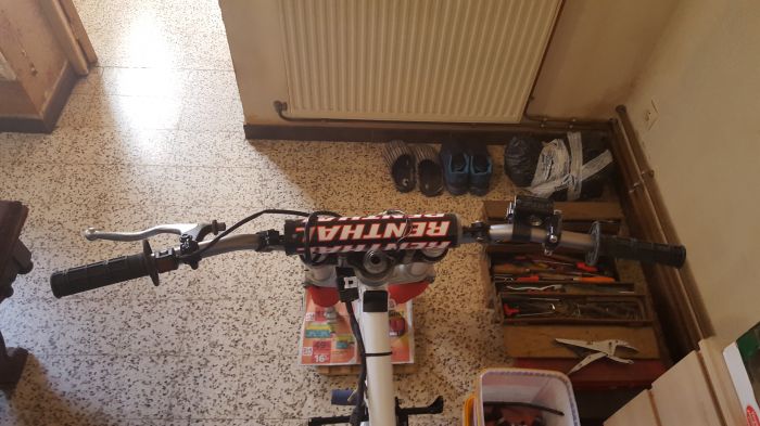 Slt à tous les crosseur de France . Ma yz yamaha 125 de 1988