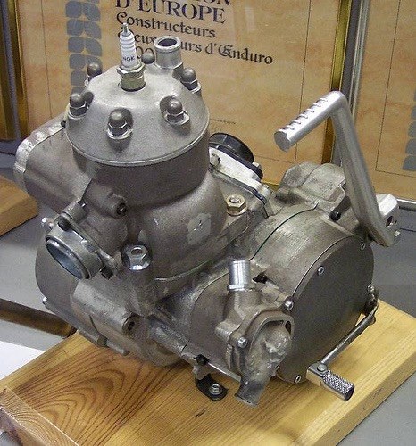 Husqvarna Husky HVA