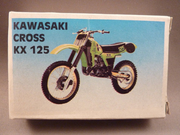 motos vertes miniatures / maquettes