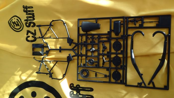 motos vertes miniatures / maquettes