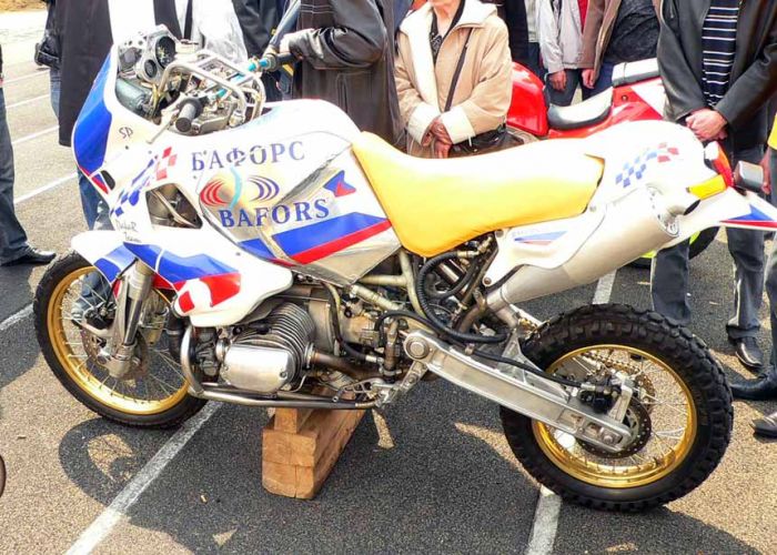 Les pilotes et les motos du Paris Dakar (le vrai!)