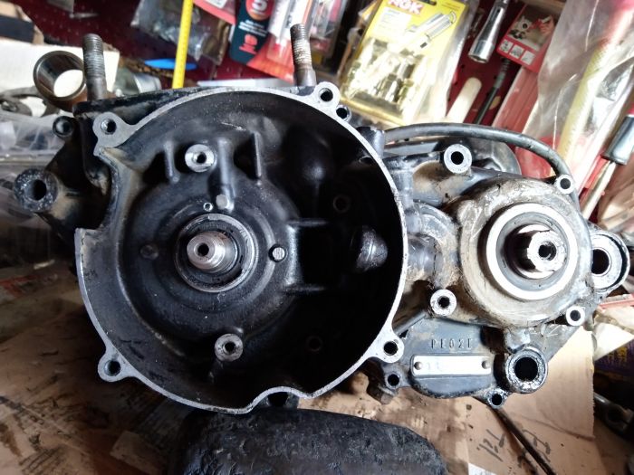 honda 500 CR 1985 il y a du boulot....
