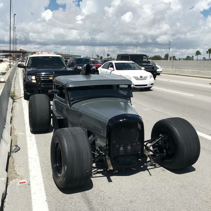 bobber, chopper, hot rod, vw... tout ce qui a des roues