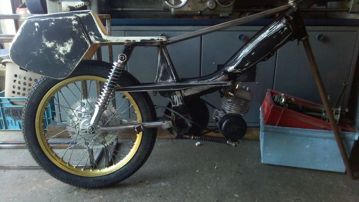 bobber, chopper, hot rod, vw... tout ce qui a des roues