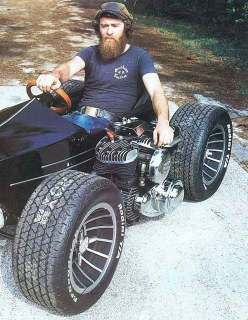 bobber, chopper, hot rod, vw... tout ce qui a des roues