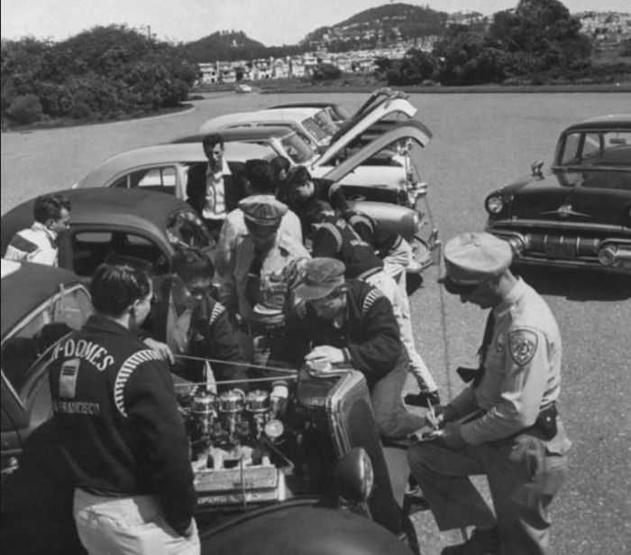 bobber, chopper, hot rod, vw... tout ce qui a des roues