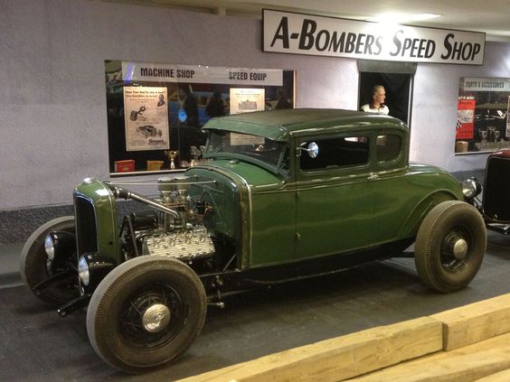 bobber, chopper, hot rod, vw... tout ce qui a des roues