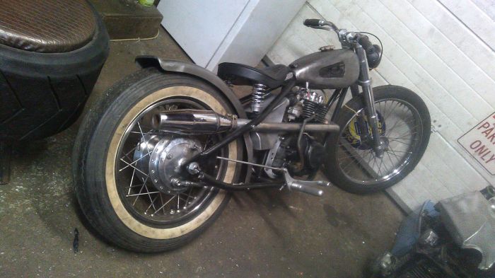 bobber, chopper, hot rod, vw... tout ce qui a des roues
