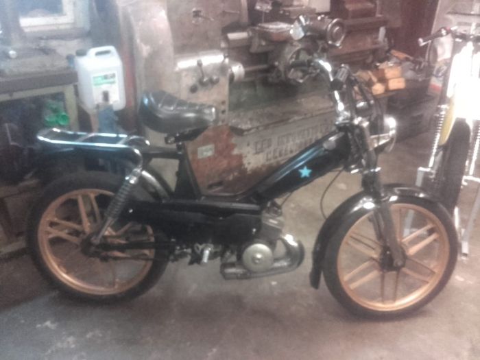 bobber, chopper, hot rod, vw... tout ce qui a des roues