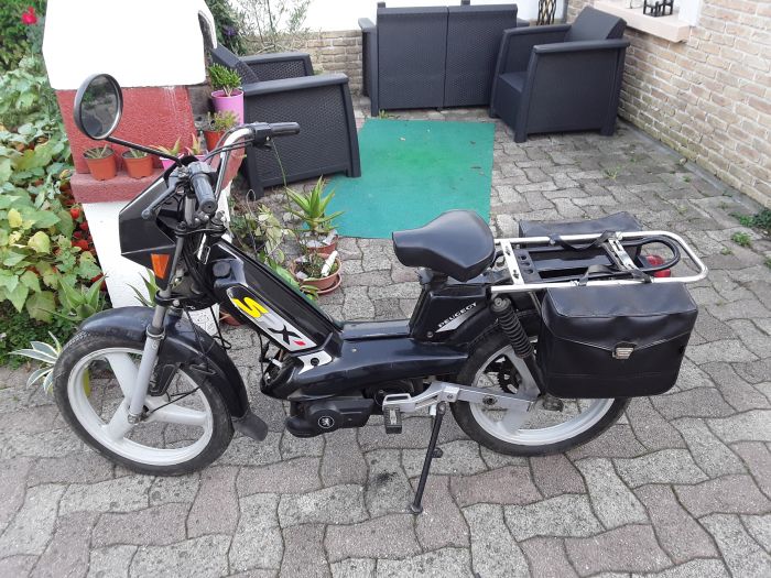 bobber, chopper, hot rod, vw... tout ce qui a des roues