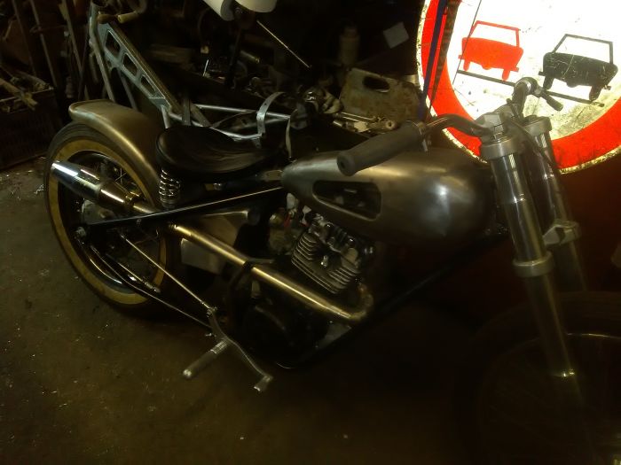 bobber, chopper, hot rod, vw... tout ce qui a des roues
