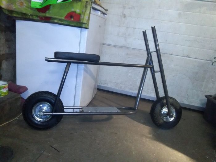 bobber, chopper, hot rod, vw... tout ce qui a des roues
