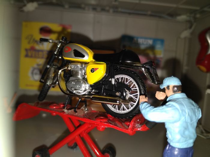 motos vertes miniatures / maquettes