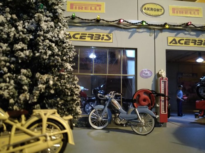 motos vertes miniatures / maquettes