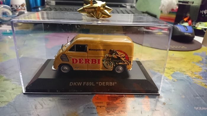 motos vertes miniatures / maquettes