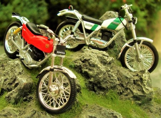 motos vertes miniatures / maquettes