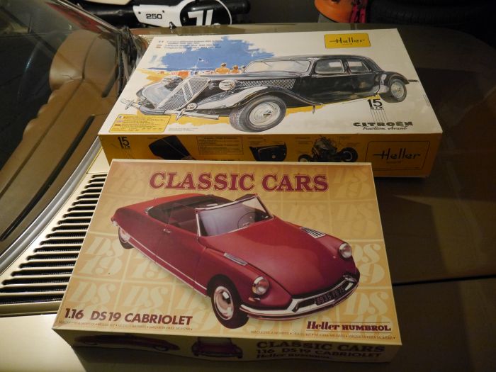 motos vertes miniatures / maquettes