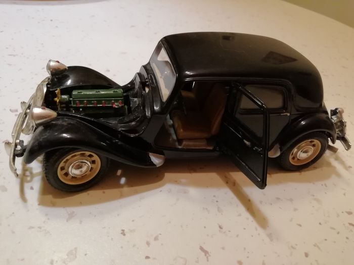 motos vertes miniatures / maquettes