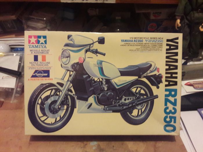 motos vertes miniatures / maquettes