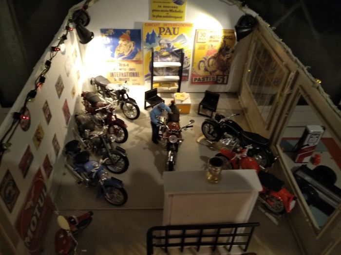 motos vertes miniatures / maquettes