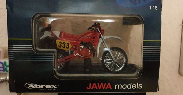 motos vertes miniatures / maquettes