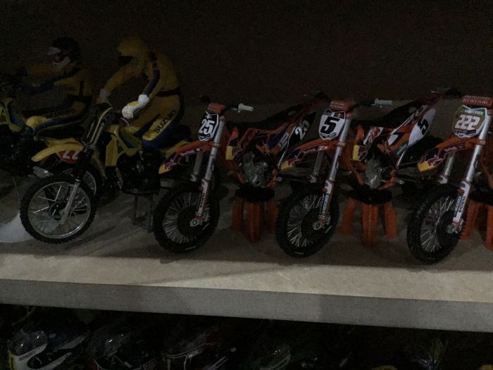 motos vertes miniatures / maquettes