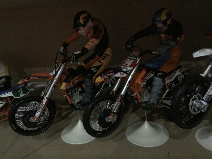 motos vertes miniatures / maquettes