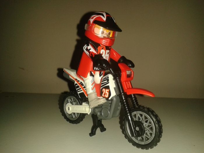 motos vertes miniatures / maquettes
