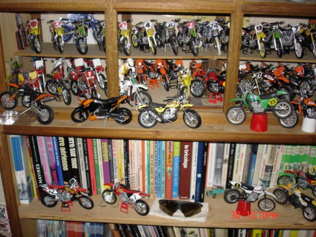motos vertes miniatures / maquettes